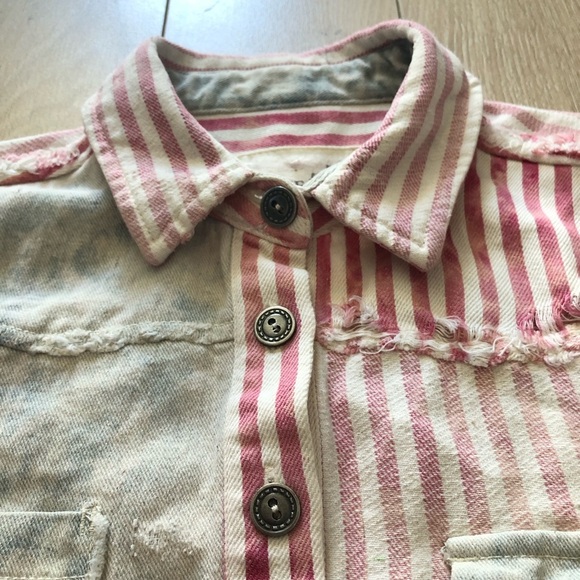 Free People We The Free Americana Distressed Button Down Shirt Size XS - Picture 5 of 15